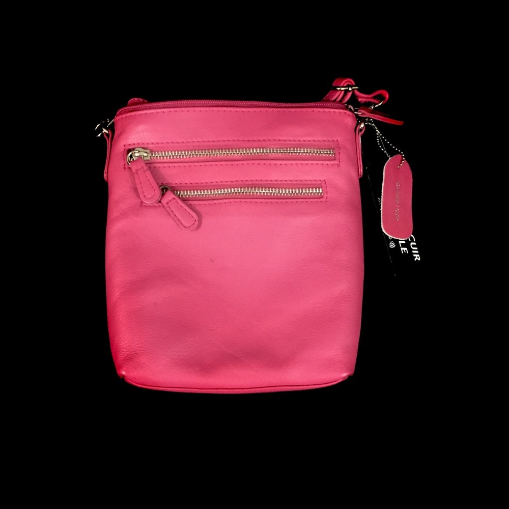 Women’s leather crossbody